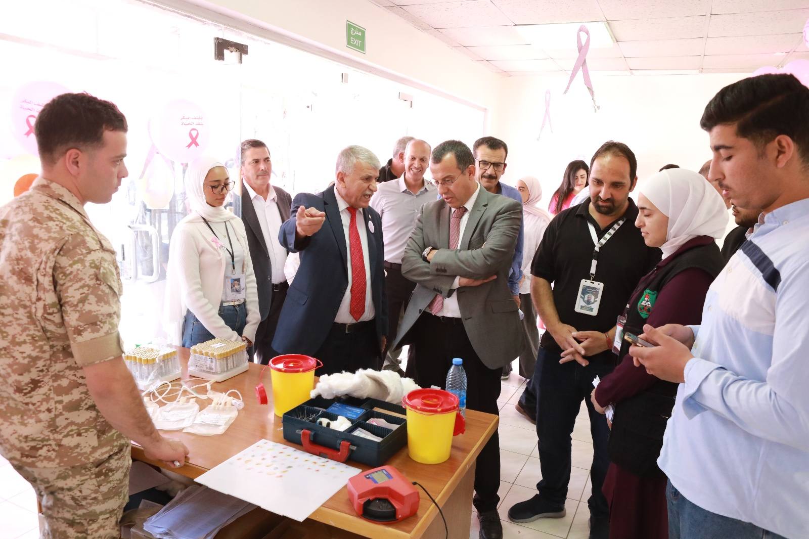 /PhotoGallery/افتتاح اليوم الطبي المجاني في الجامعة الأردنية بالتعاون مع مركز الحسين للسرطان (9).jpg